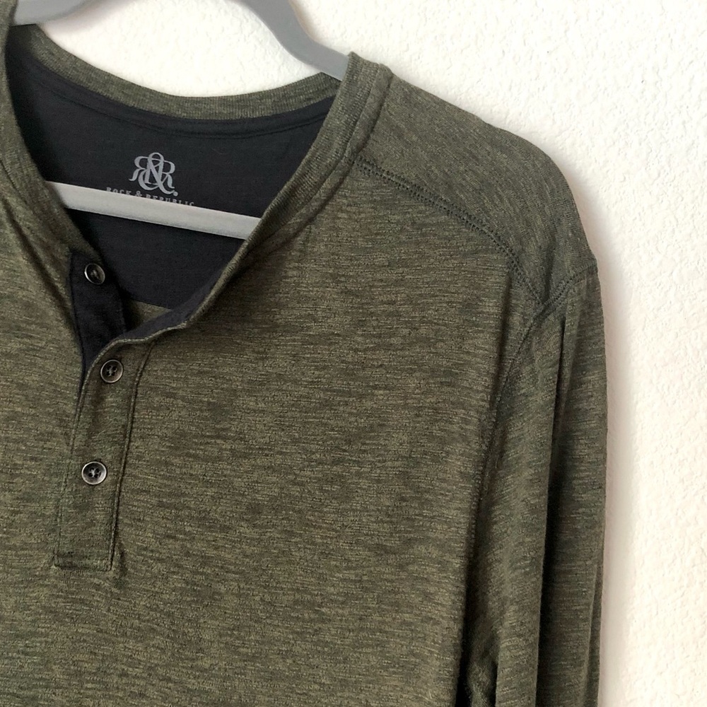 \Rock & Republic\• Men’s Pieced Henley Shirt - Picture 3 of 16